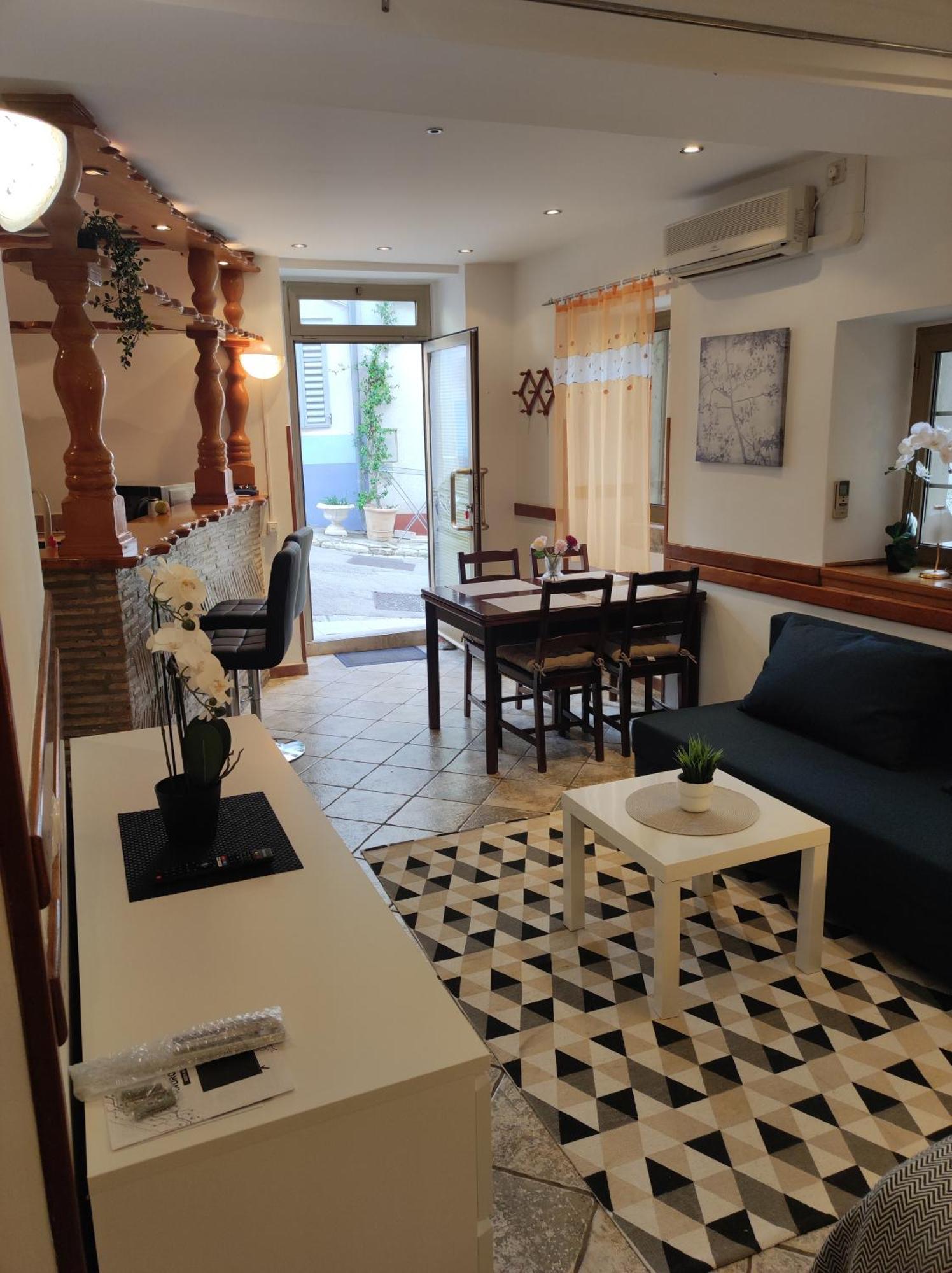 Adria Pearl Appartments 弗尔萨尔 外观 照片